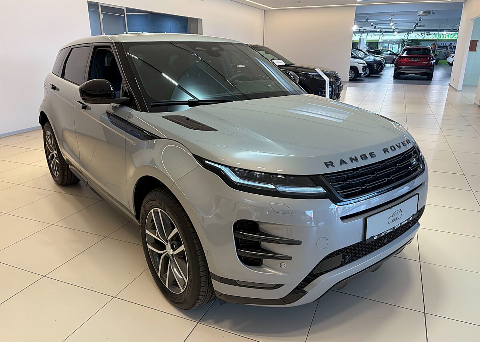 Evoque P270e Dynamic SE Momentum Edition AWD Aut.