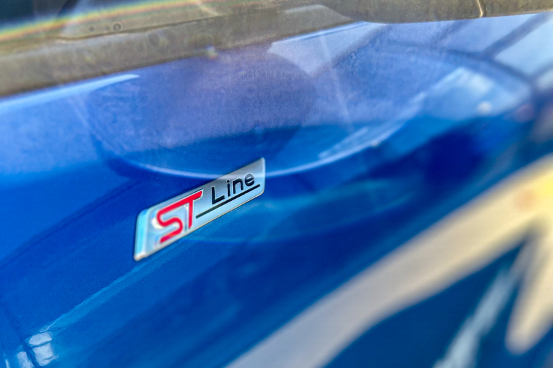 Ford_Kuga_03.jpg