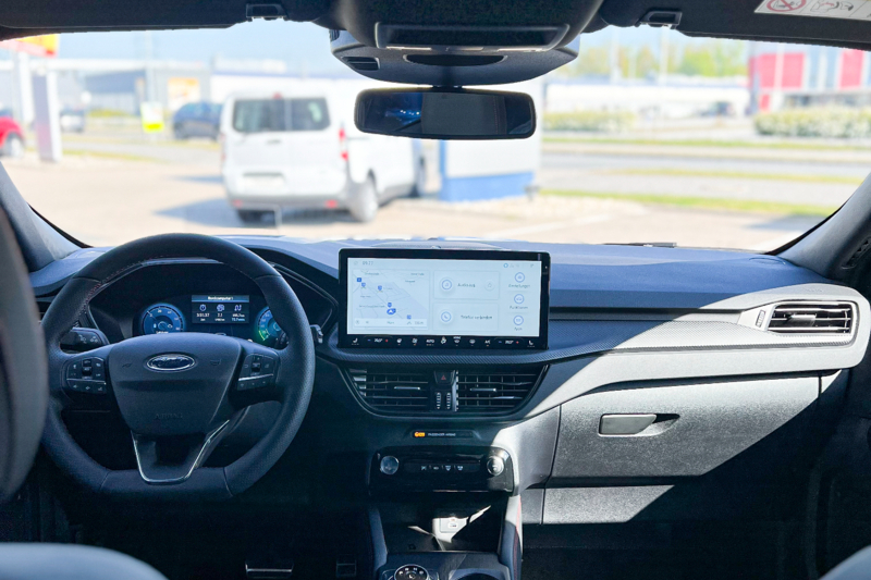 Ford_Kuga_14.jpg