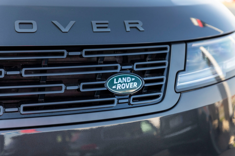NewRangeRoverSport_08.jpg