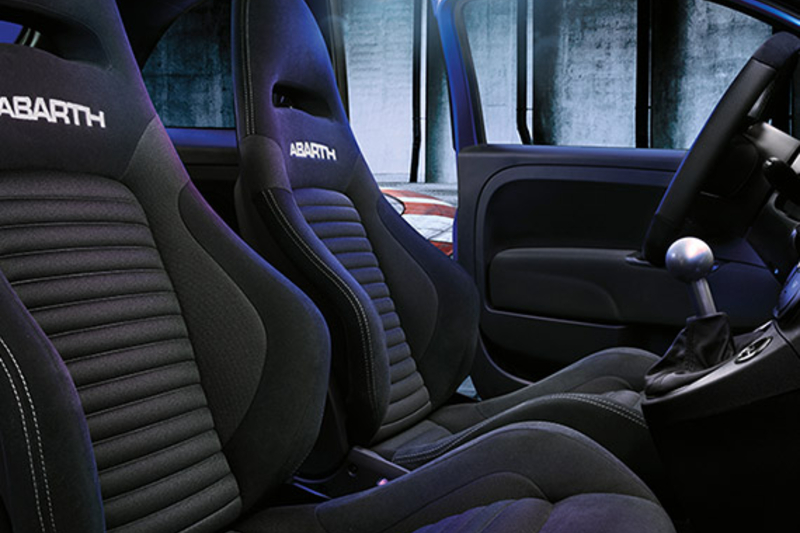 abarth-595-competizione-interiors-sealabel-seats-D-570X600.jpg