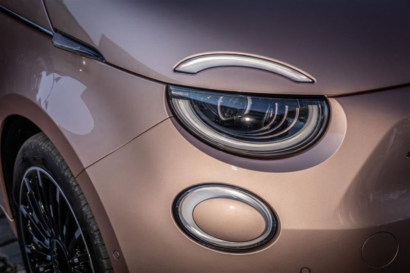 Fiat500ElektroCabrio (7).jpeg