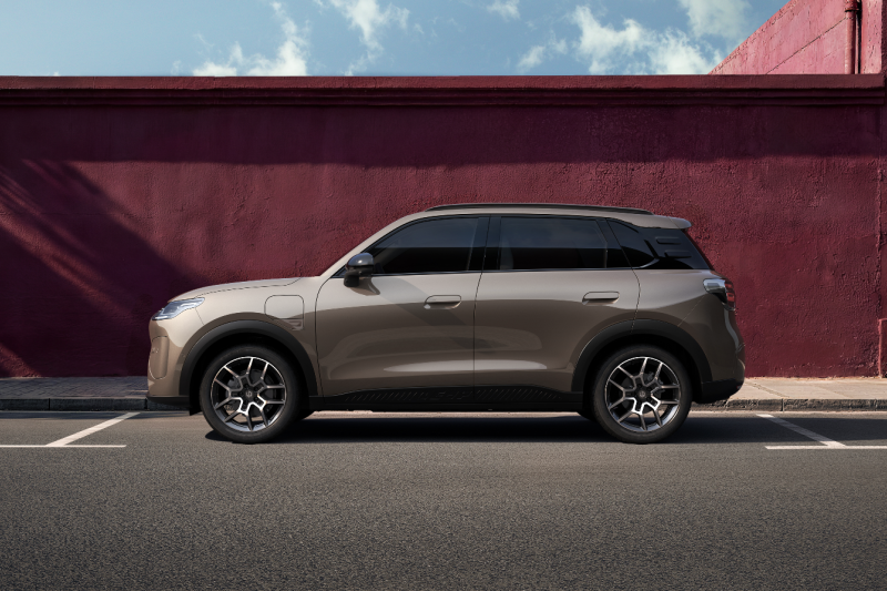 Acorn brown exterior.png